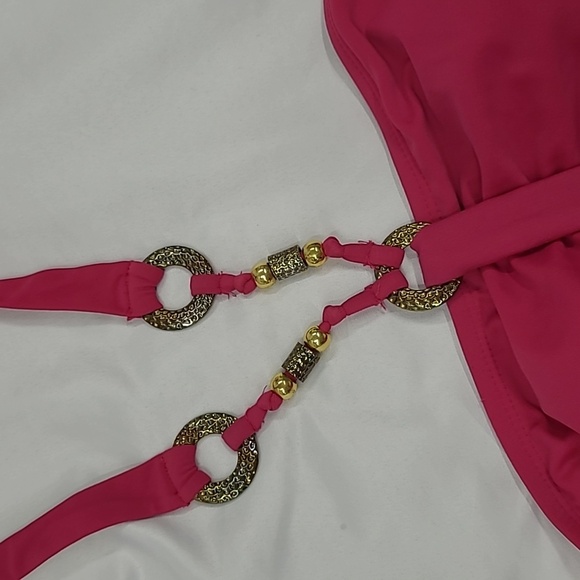 Merona Swimsuit 👙 - Picture 2 of 5